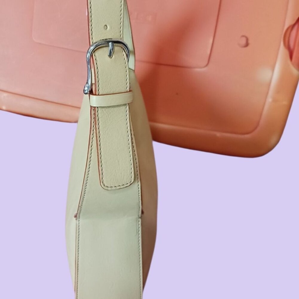 Toscanella Leather Shoulder Bag  Adjustable Strap & Zip Closure Butter yellow - Picture 7 of 10